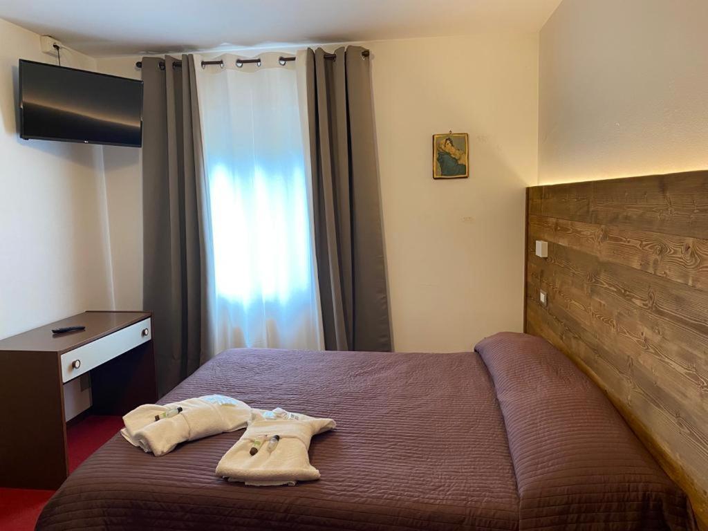 Albergo Quai Monno Exterior foto